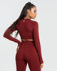 MOVE SEAMLESS LONG SLEEVE CROP TOP | RUBY RED SOLID