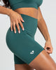 POWER SEAMLESS SHORTS | FOREST GREEN